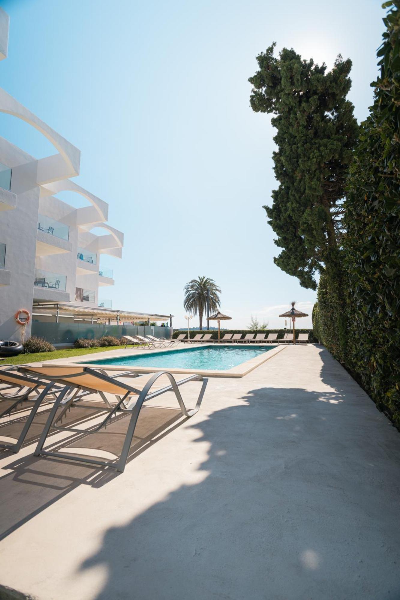 Apartamentos Bellamar Port de Pollenca Exterior photo