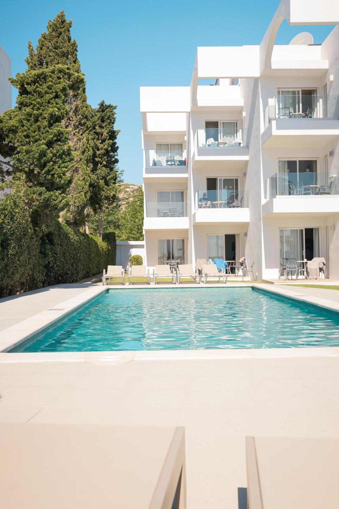 Apartamentos Bellamar Port de Pollenca Exterior photo